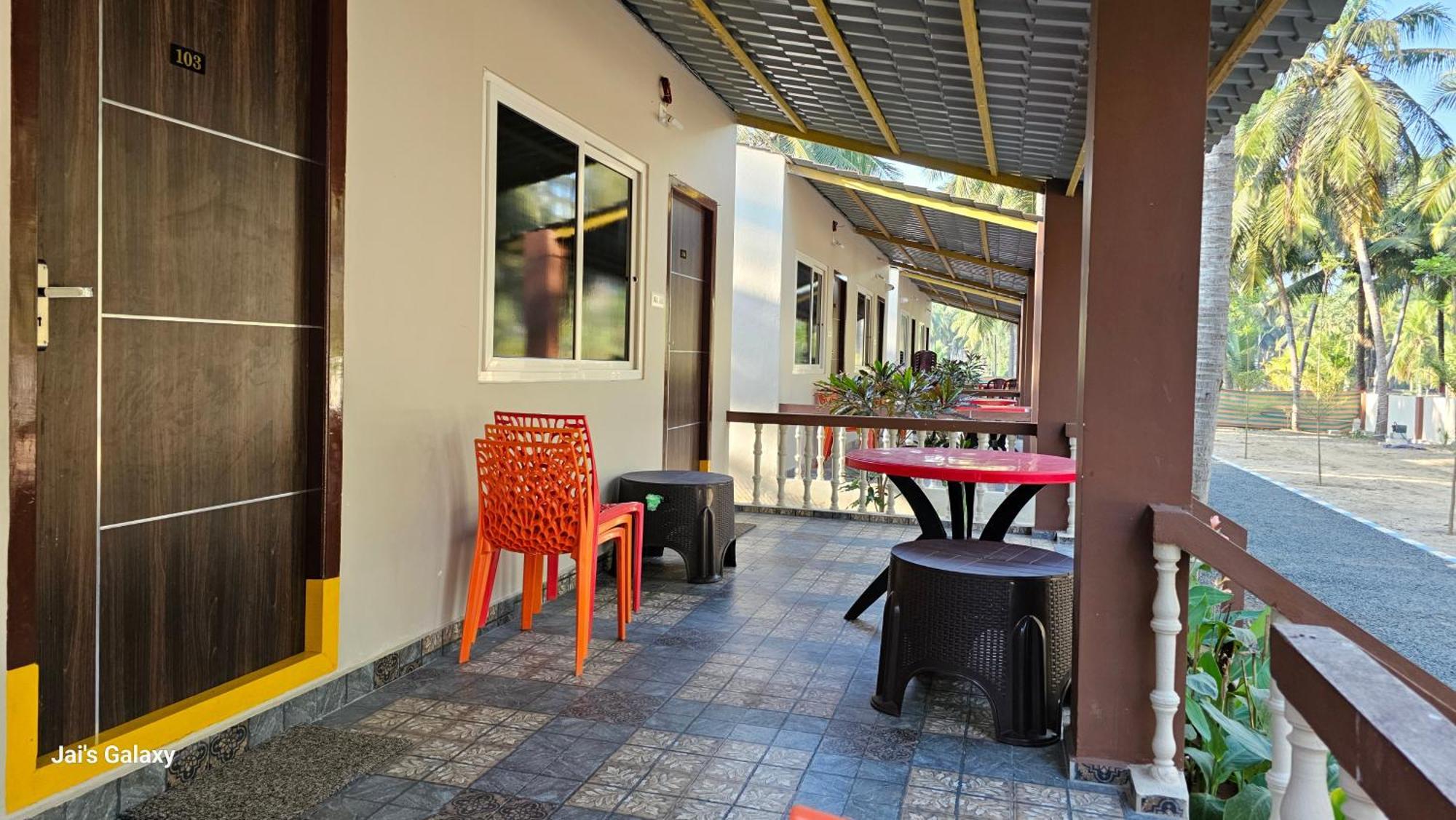 Coastline Beach Resort Perupalem 外观 照片