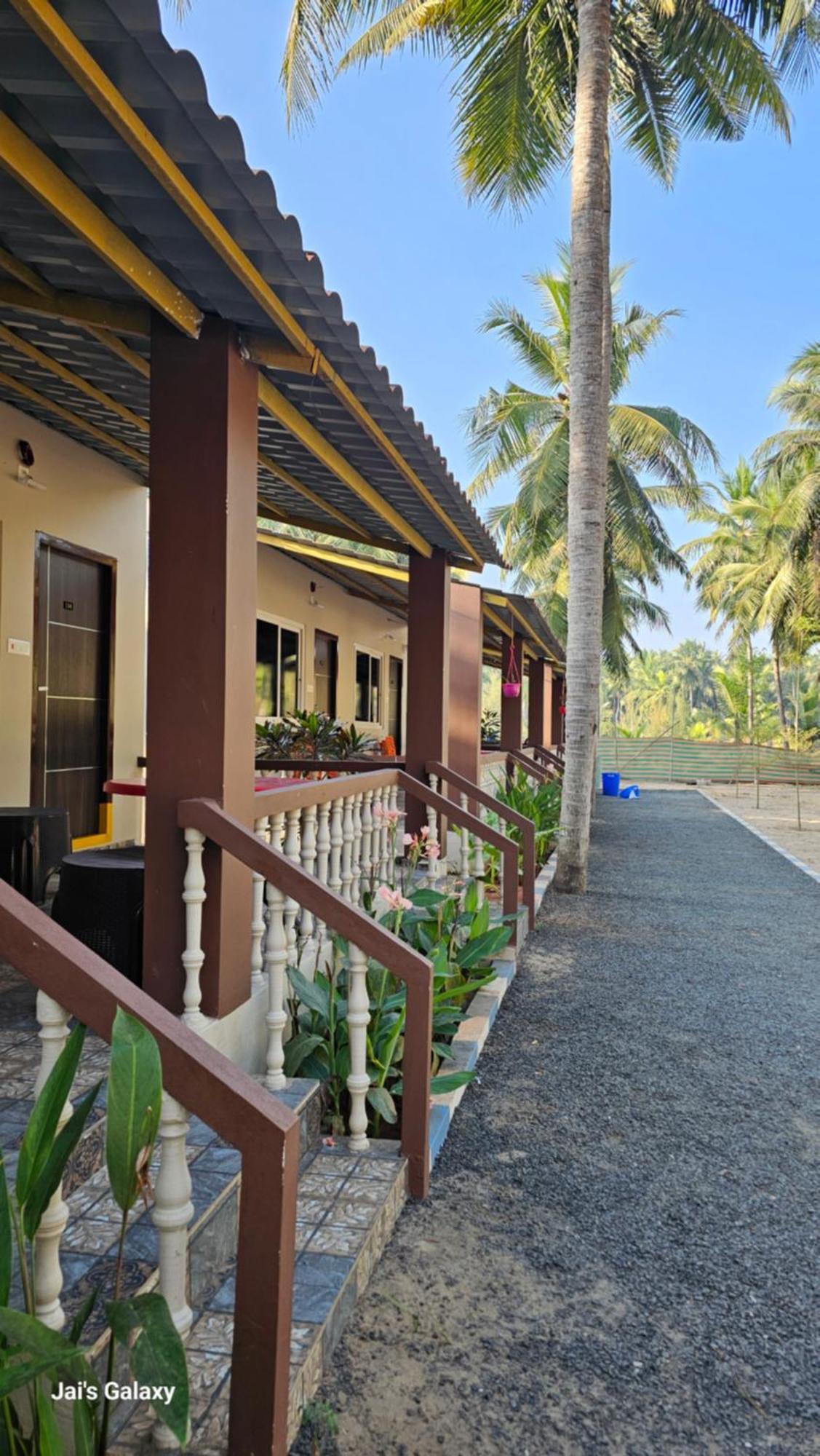 Coastline Beach Resort Perupalem 外观 照片